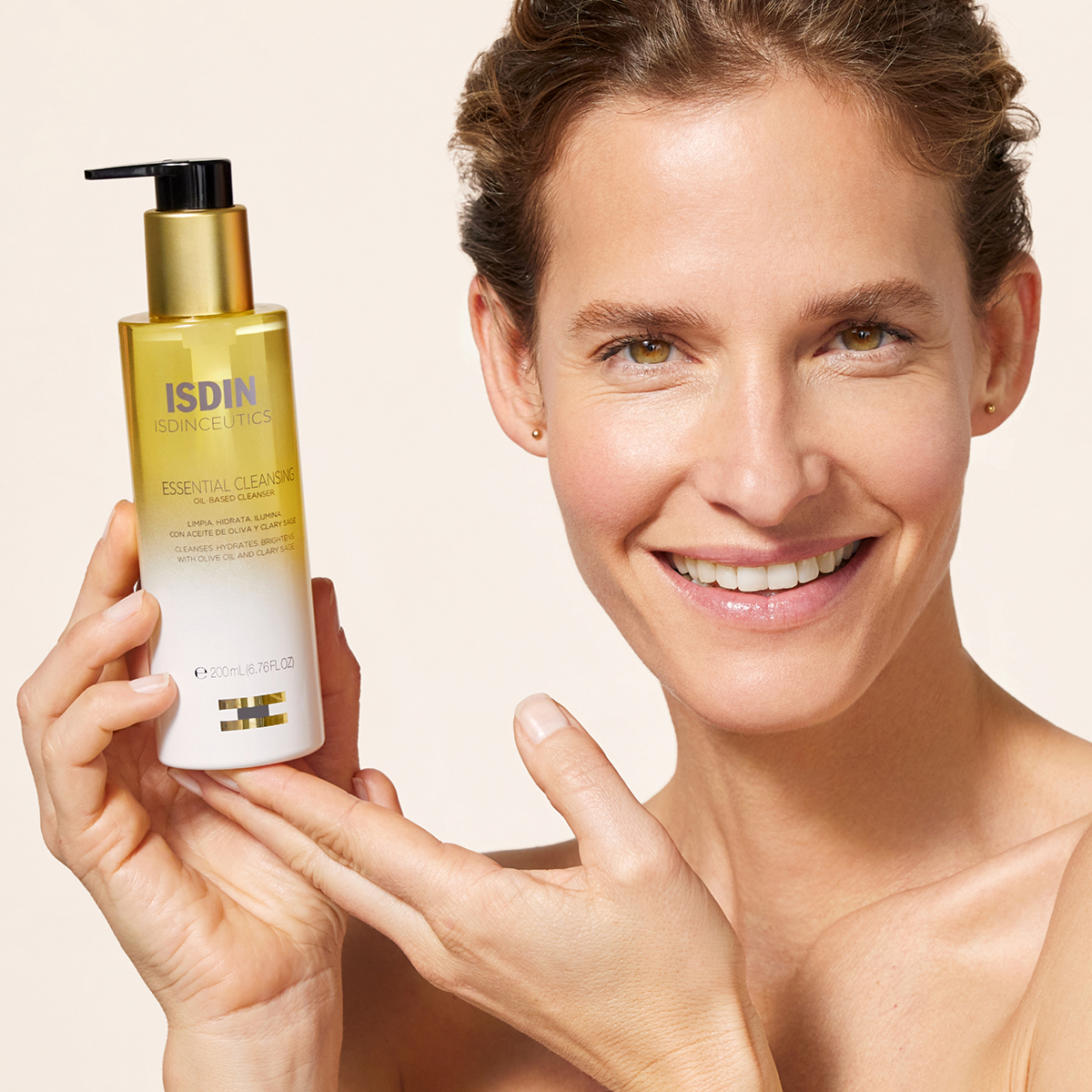 Aceite limpiador facial Essential Cleansing - Isdin: Limpia y purifica la  piel en profundidad